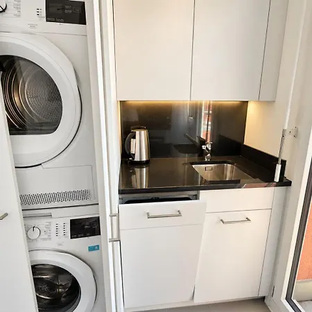 Stylish 1br Overlooking - Tilia 52